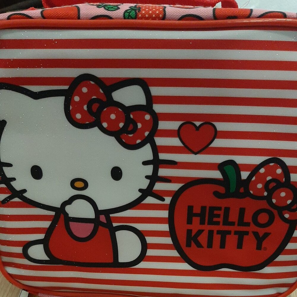 Hello Kitty Lunch Box - Picture 5 of 7